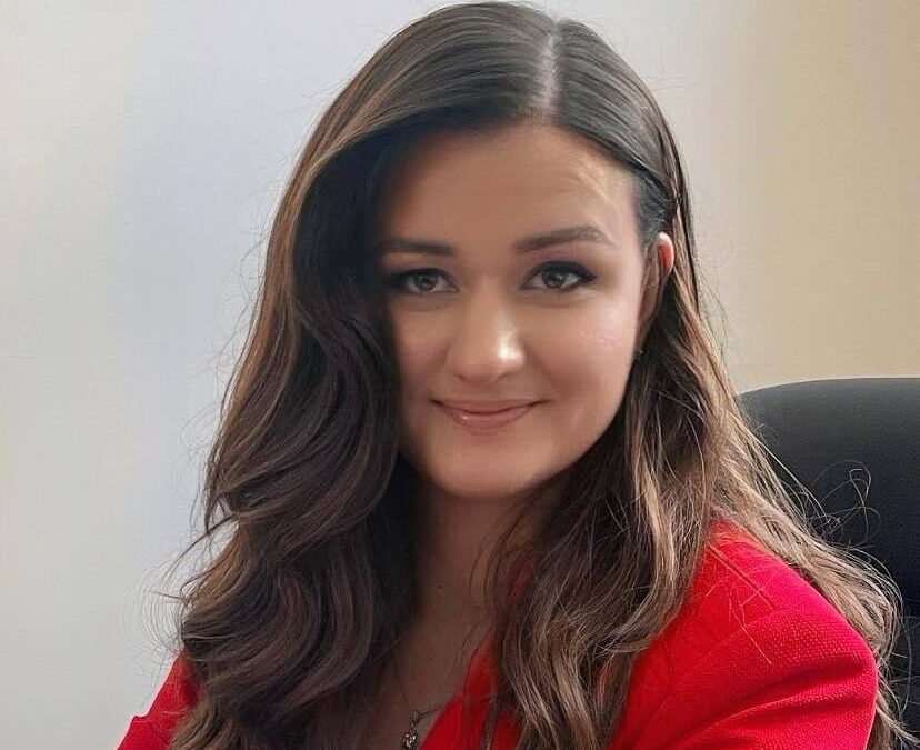 Сергієнко Вікторія Олександрівна. Доктор медичних наук, професор, лікар-ендокринолог. Проректор з наукової роботи ДНП «Львівський національний медичний університет імені Данила Галицького».